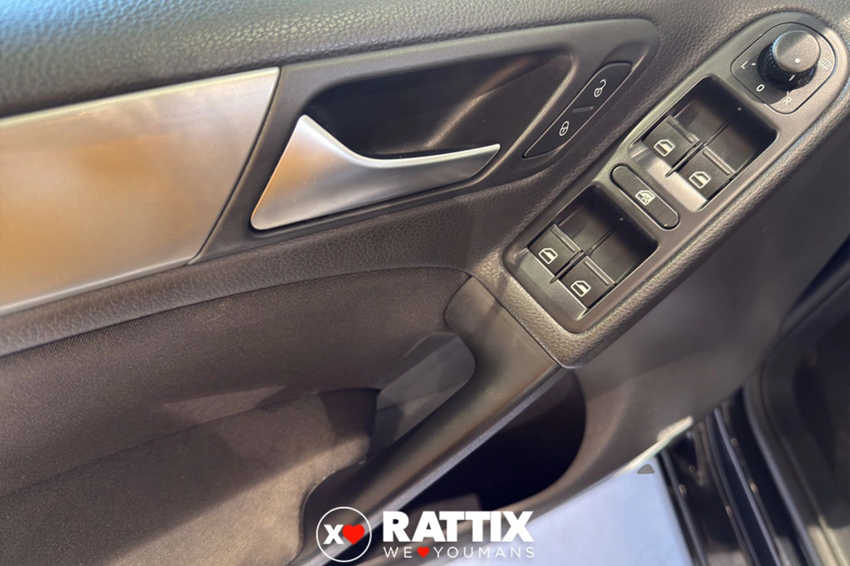 VOLKSWAGEN golf vi 2008 Golf 5p 1.6 tdi bm